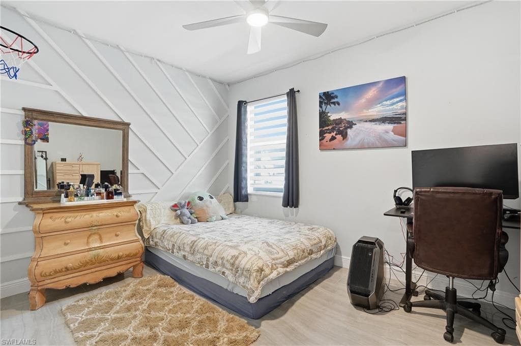 20230 Trailside DR-32