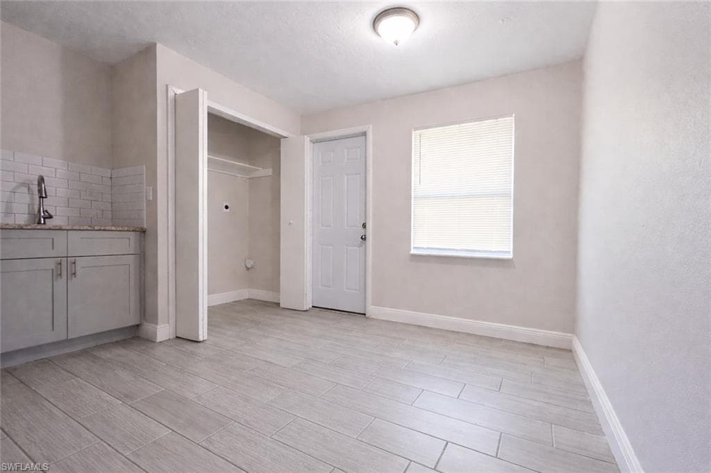 5451 11th AVE-9