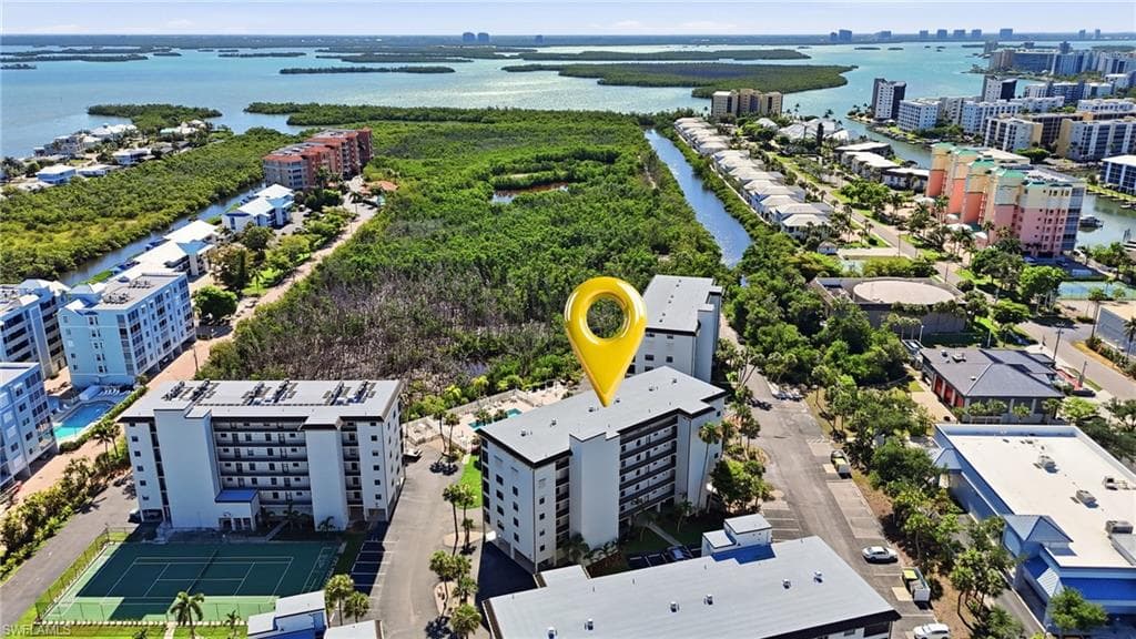 6893 Estero BLVD 423-32