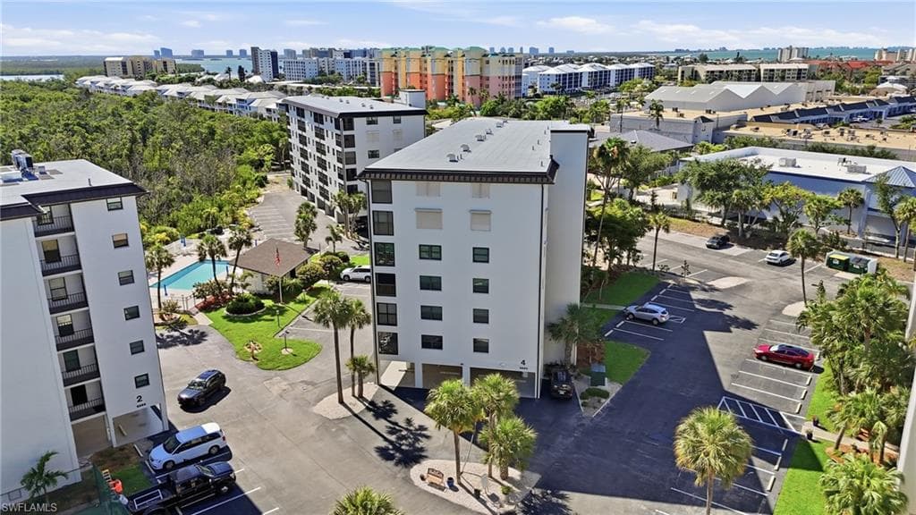 6893 Estero BLVD 423-37