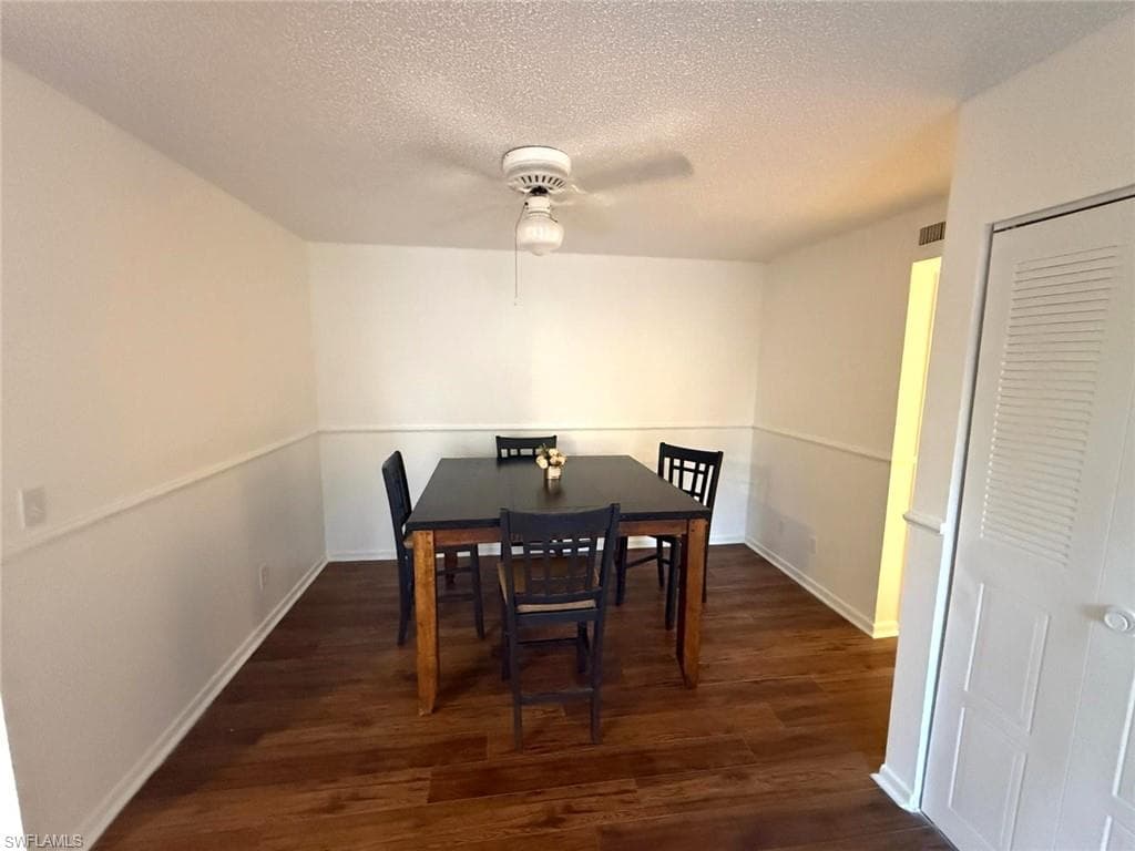 1406 Park Shore CIR 3-5