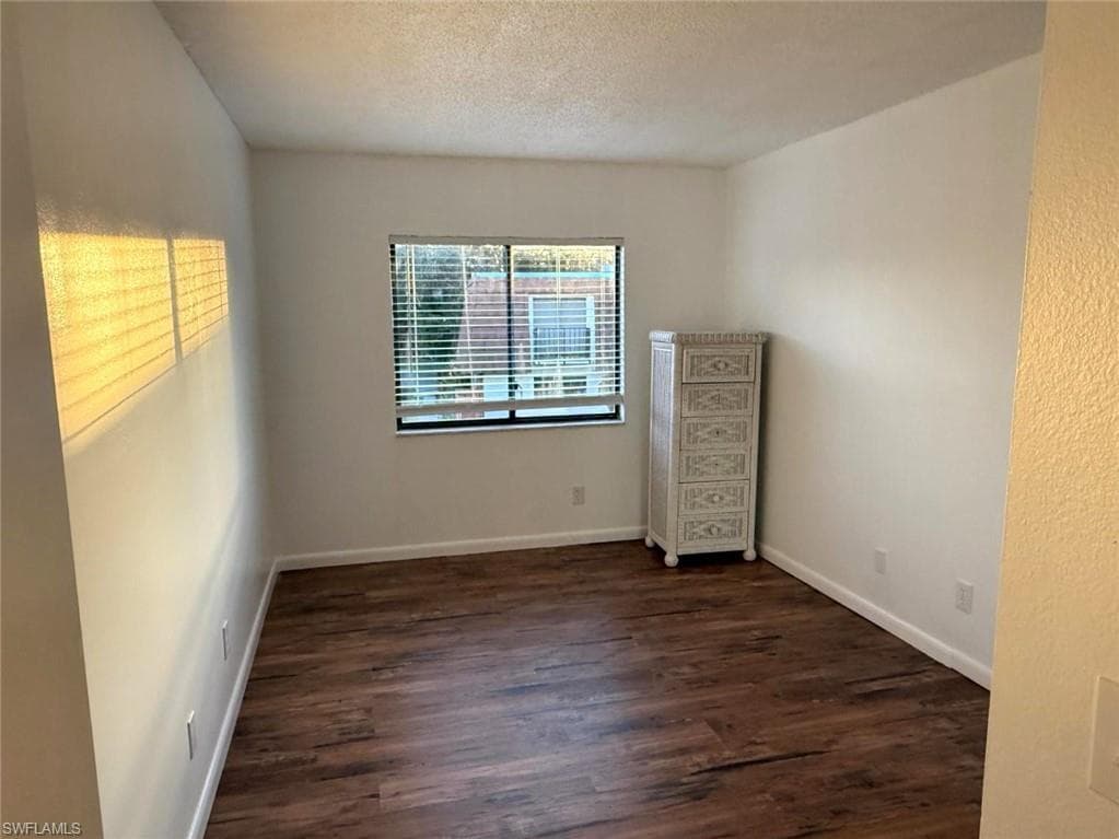 1406 Park Shore CIR 3-14