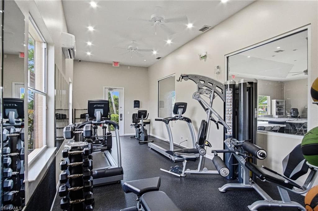 661 Grand Rapids BLVD-30