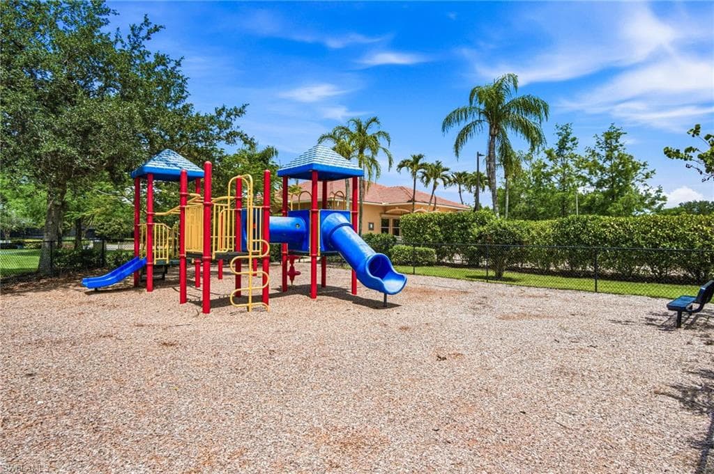 661 Grand Rapids BLVD-34