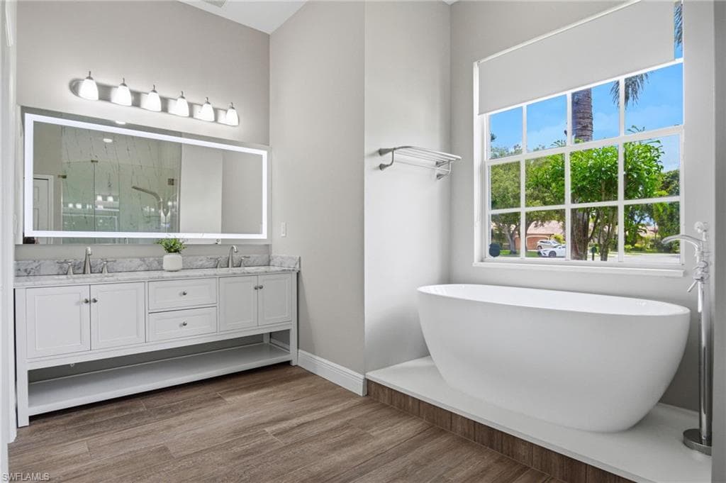 661 Grand Rapids BLVD-15