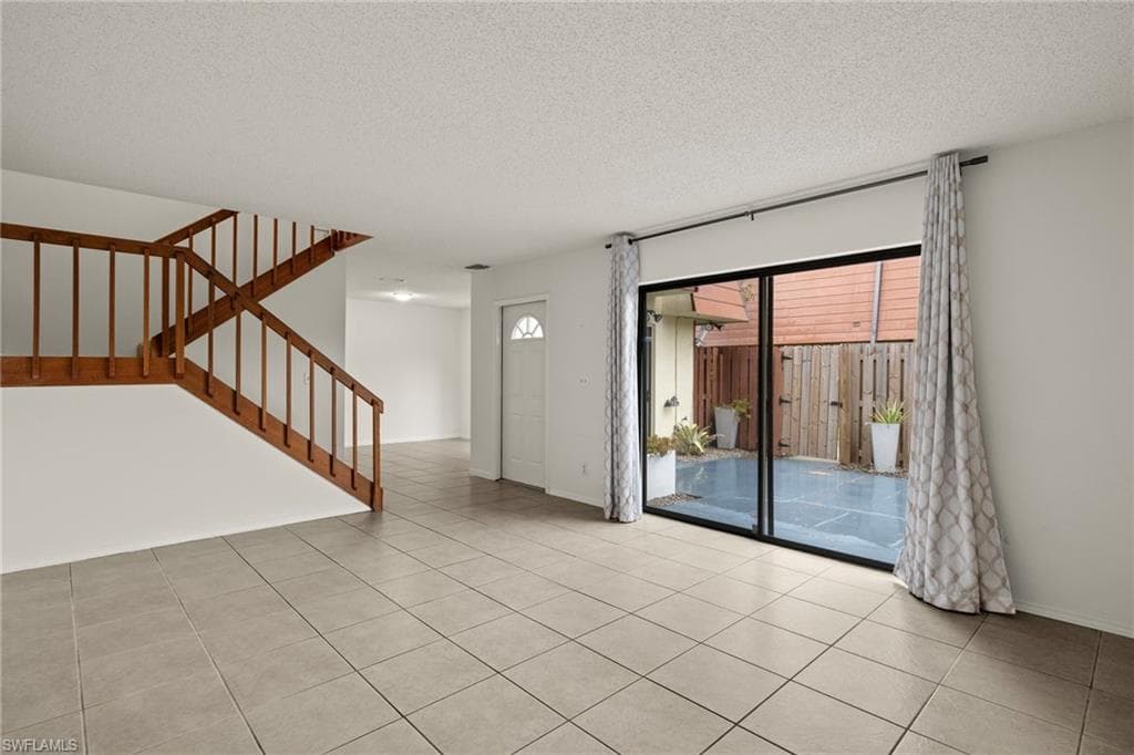 1520 Park Meadows DR 1-6