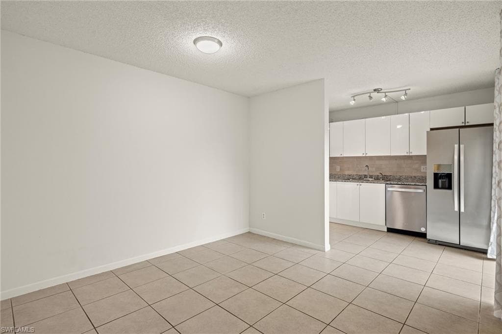 1520 Park Meadows DR 1-8