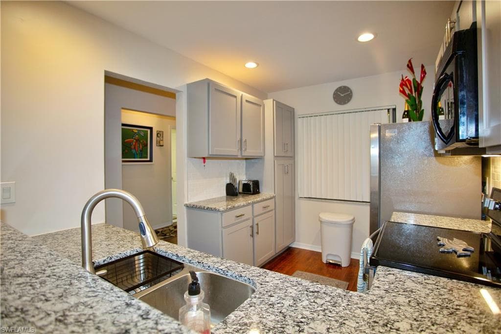 9871 Citadel LN 208-13