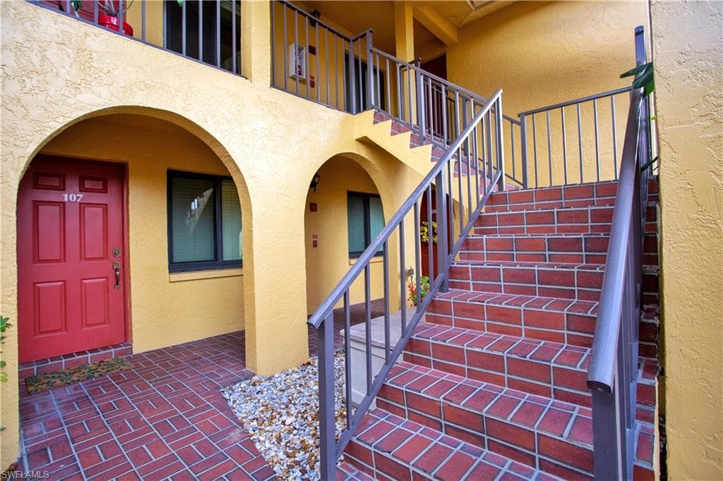 9871 Citadel LN 208-7