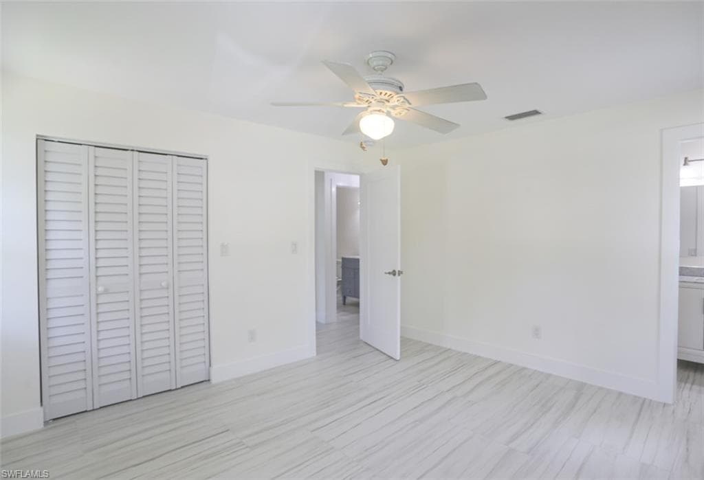 225 Georgetown BLVD-27
