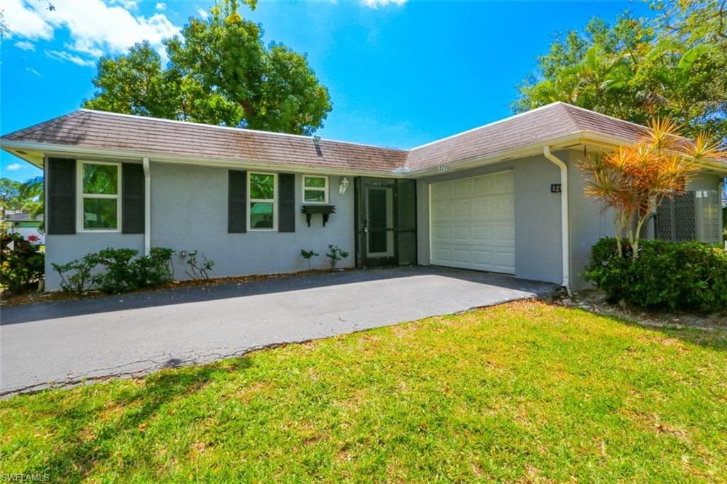 225 Georgetown BLVD-7