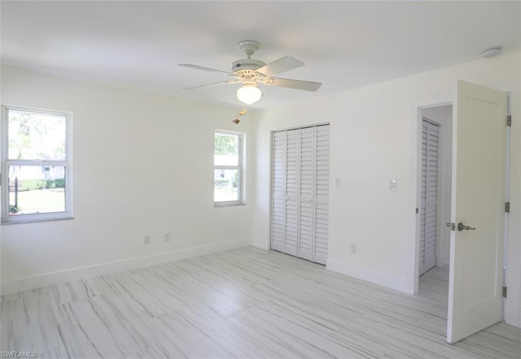 225 Georgetown BLVD-28