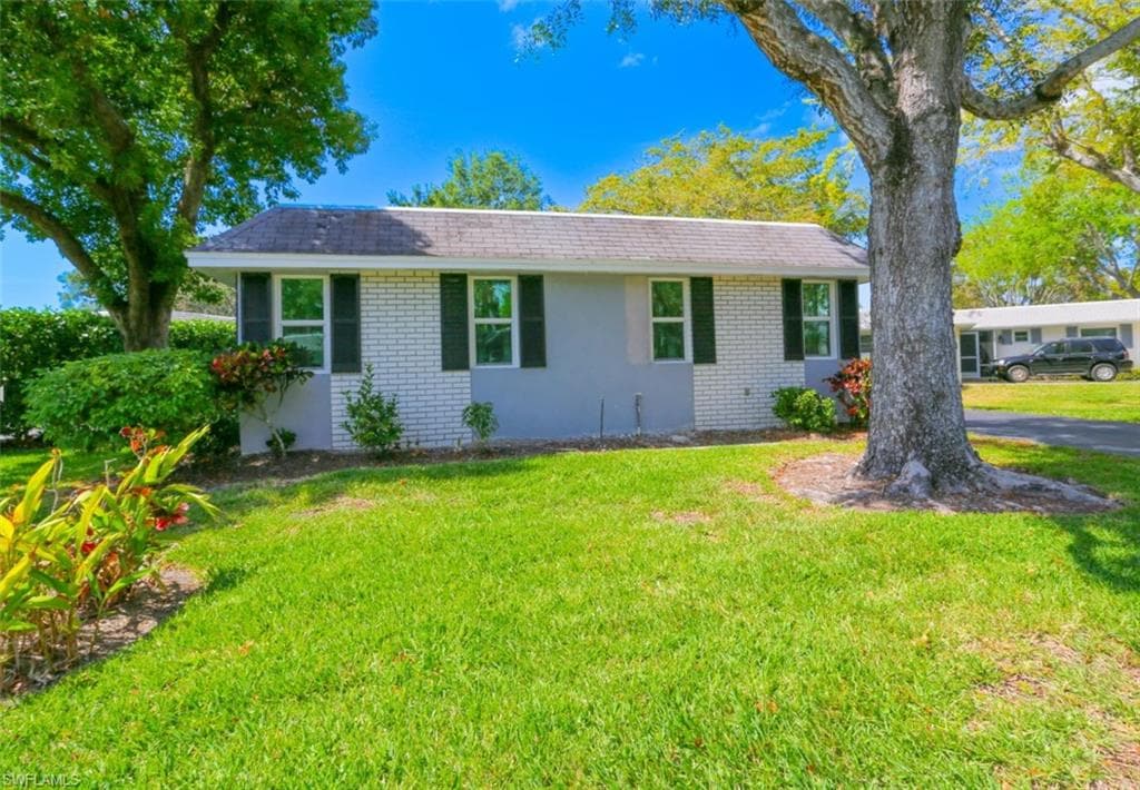 225 Georgetown BLVD-11