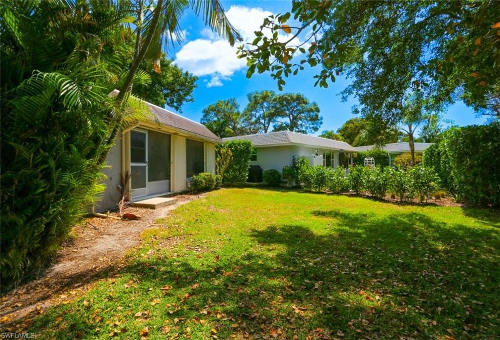 225 Georgetown BLVD-8