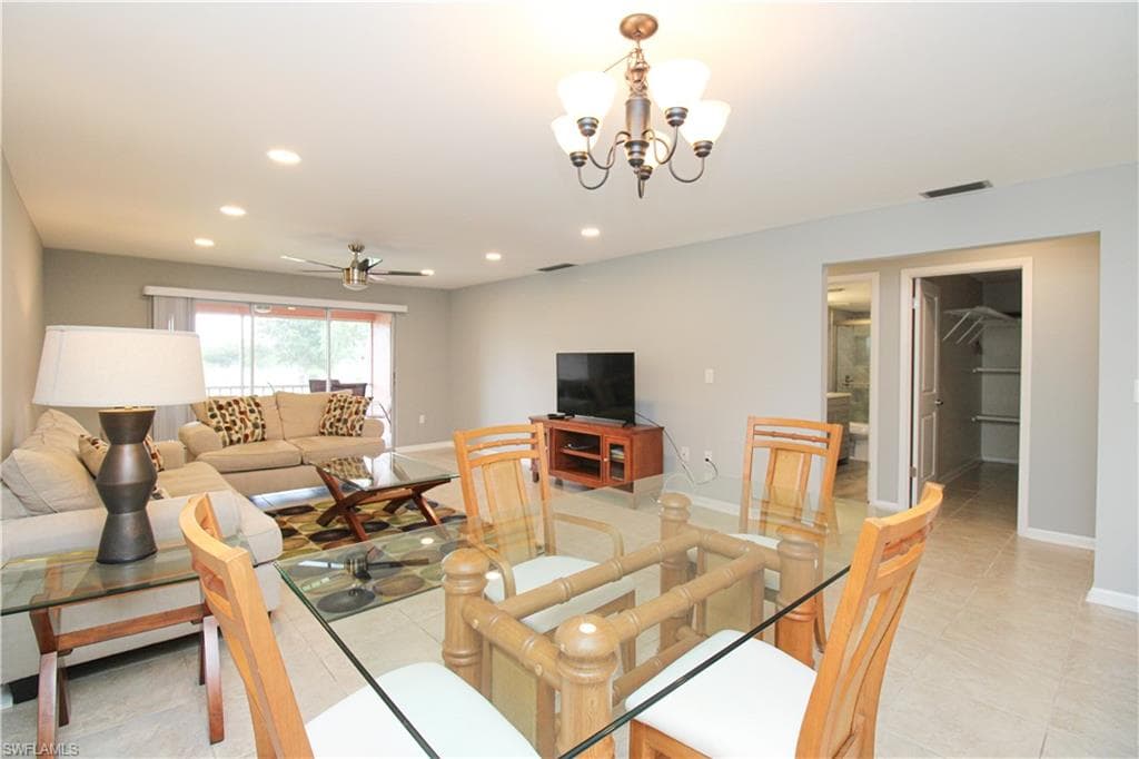 600 Valley Stream DR F9-20