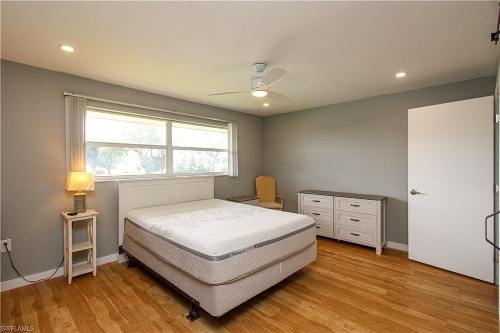 600 Valley Stream DR F9-30