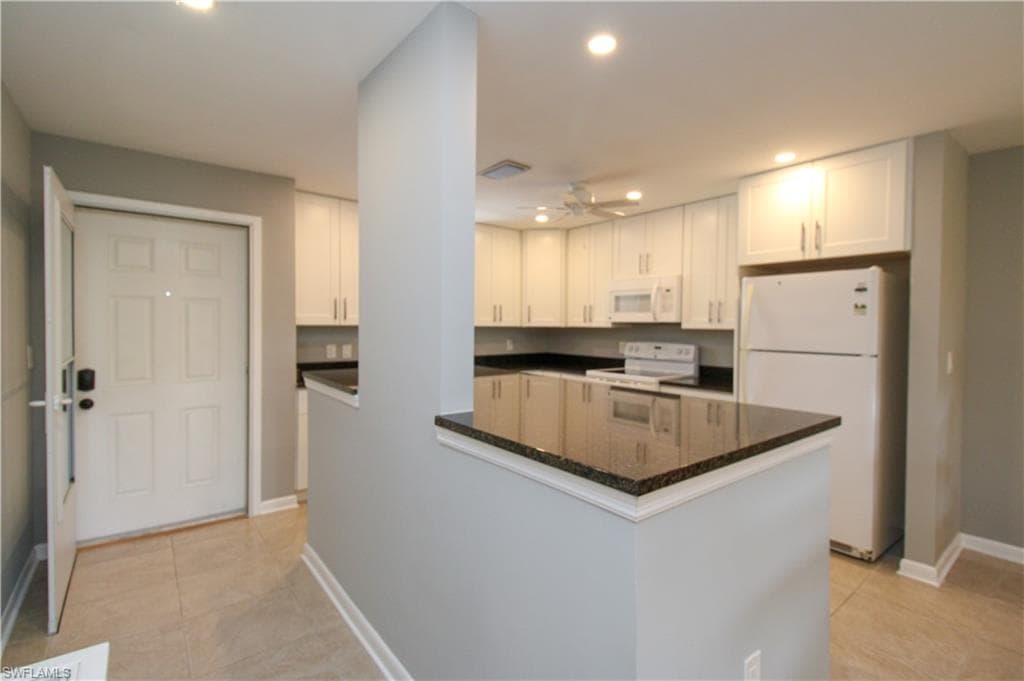 600 Valley Stream DR F9-14