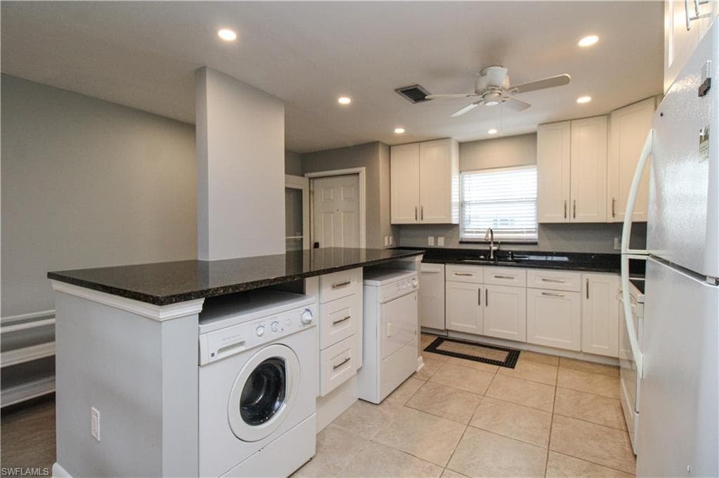 600 Valley Stream DR F9-15