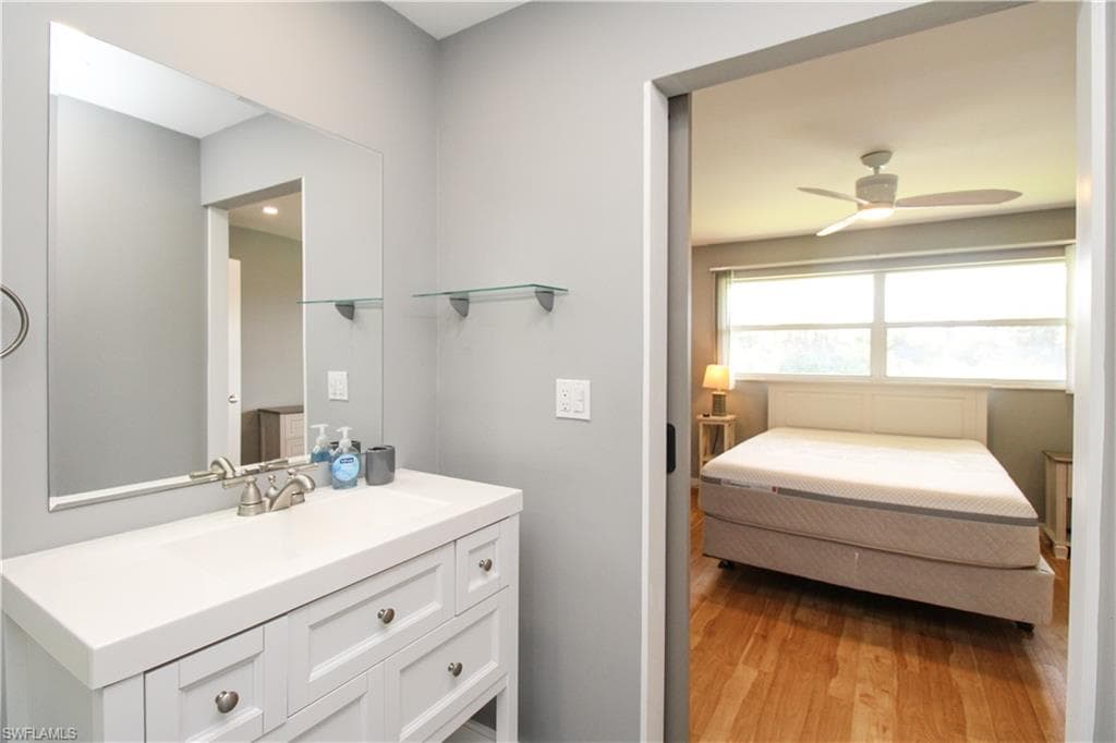 600 Valley Stream DR F9-35