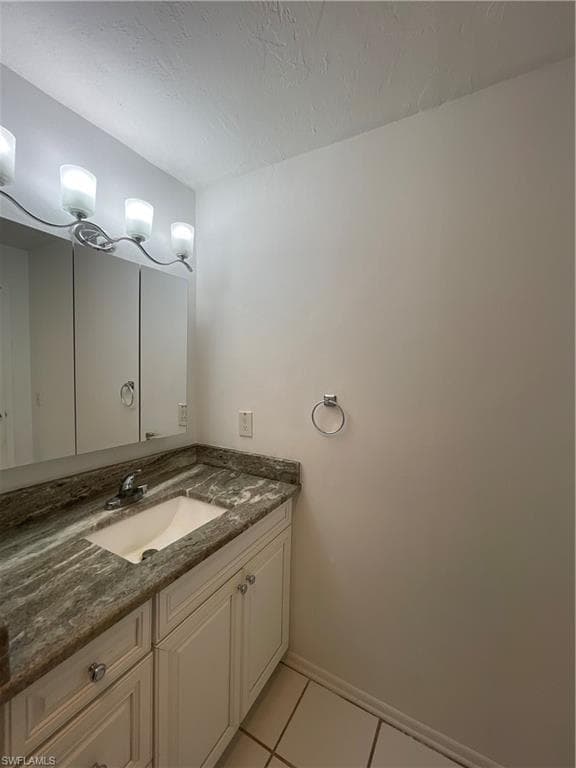 3704 Broadway 318-24