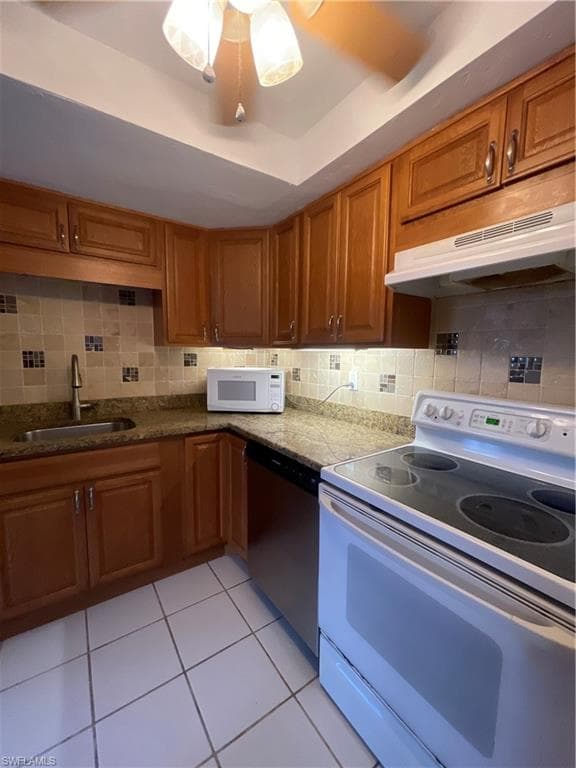 3704 Broadway 318-11