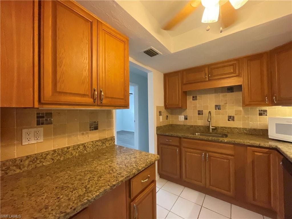 3704 Broadway 318-8