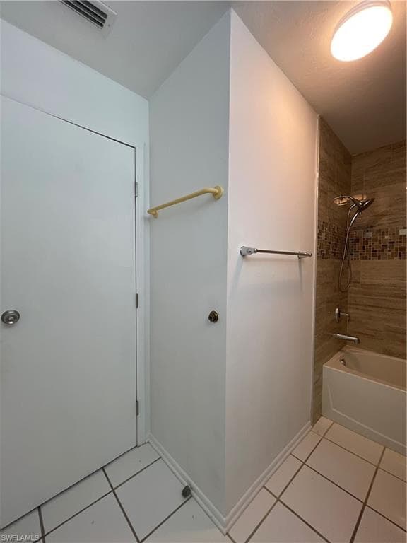 3704 Broadway 318-25