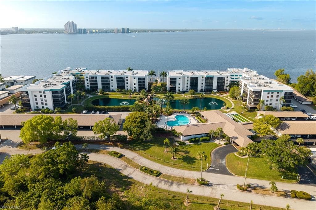 3490 N Key DR 209-28