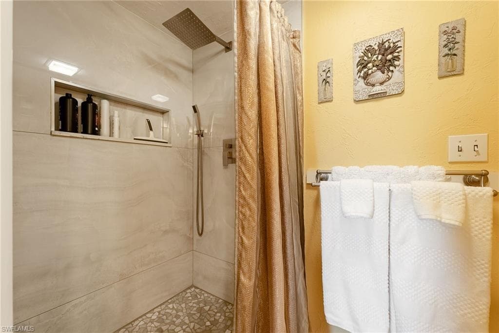 3490 N Key DR 209-19