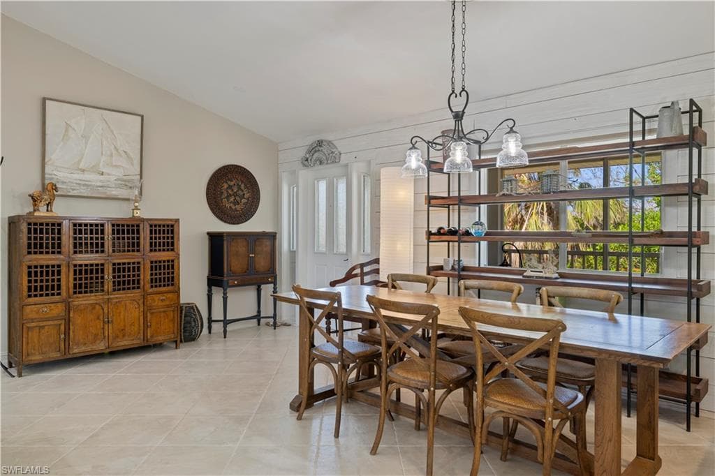 485 Peachtree RD-5