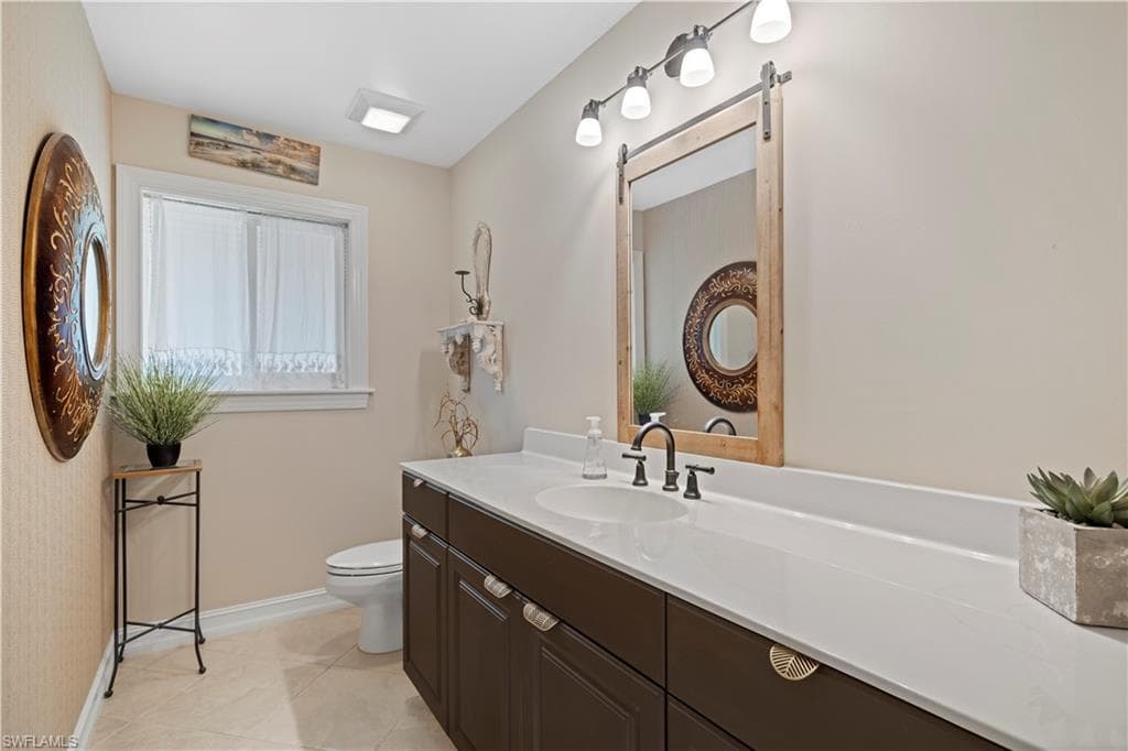 485 Peachtree RD-15