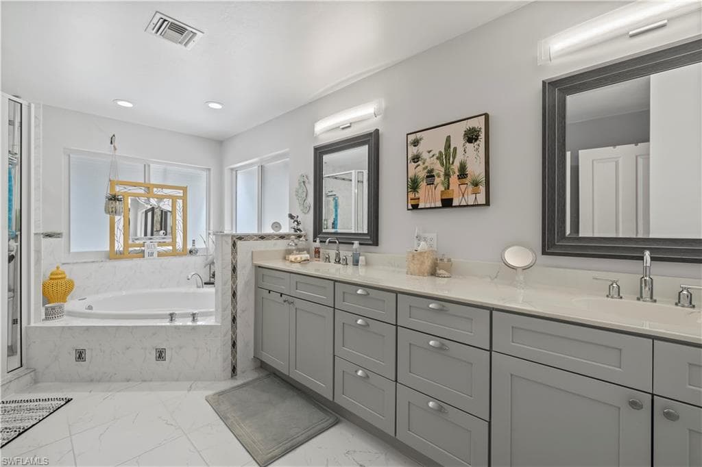485 Peachtree RD-11