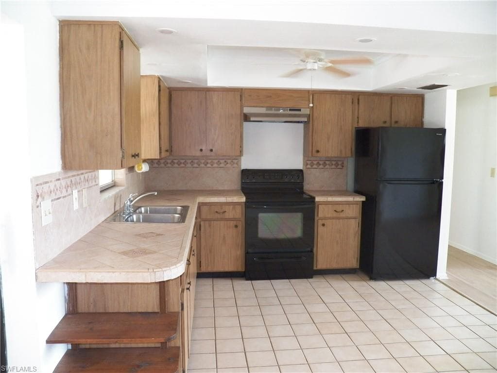 1768 Coral Point DR-12
