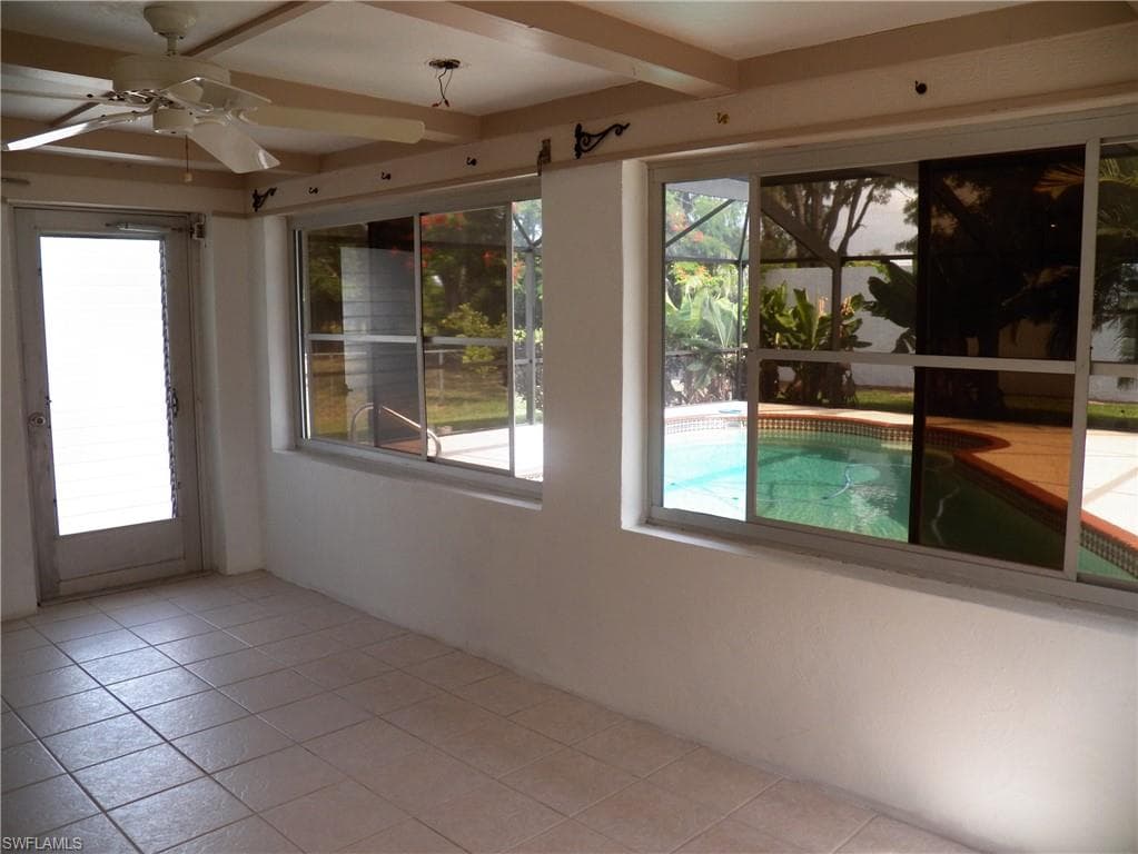 1768 Coral Point DR-32