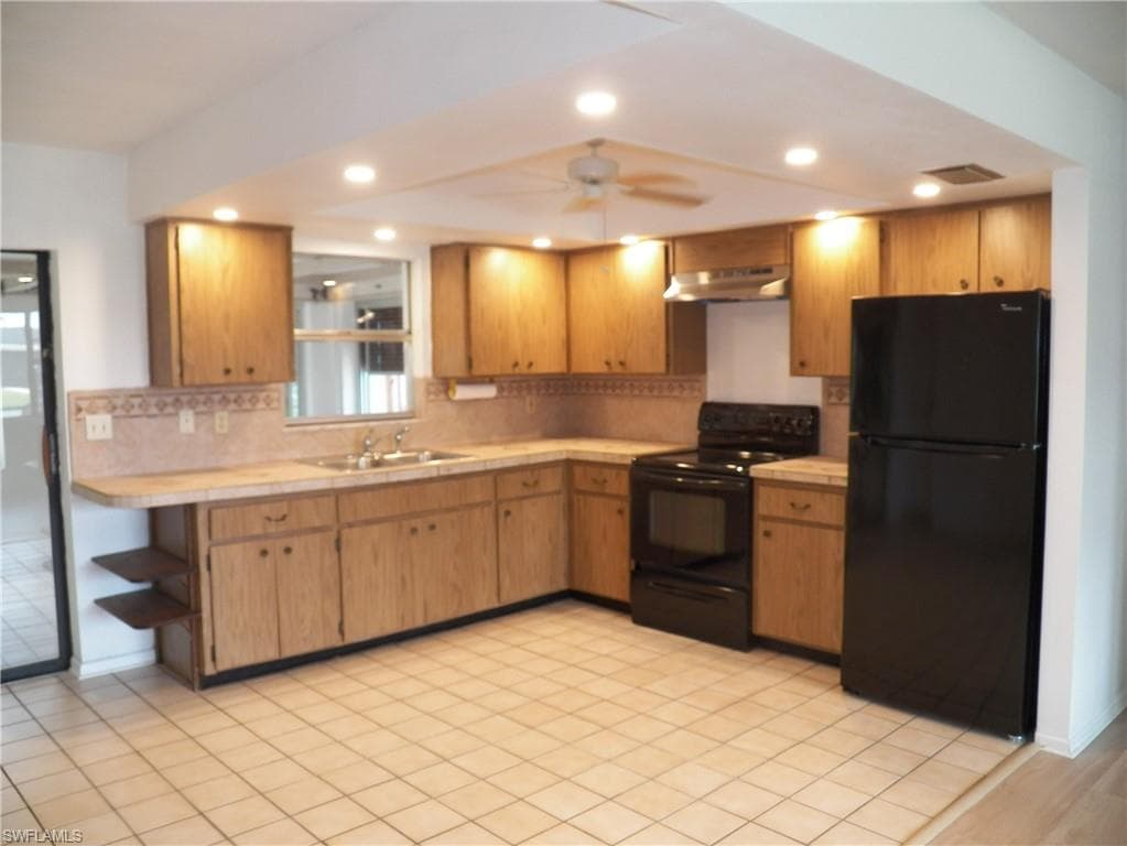 1768 Coral Point DR-14