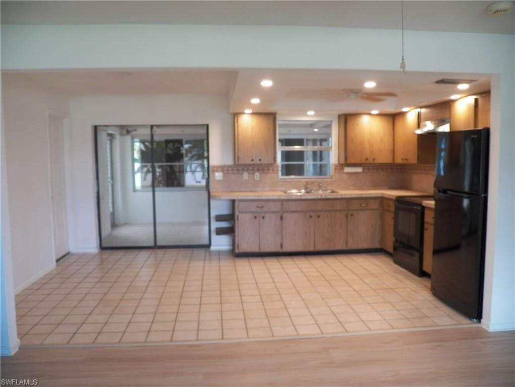 1768 Coral Point DR-15
