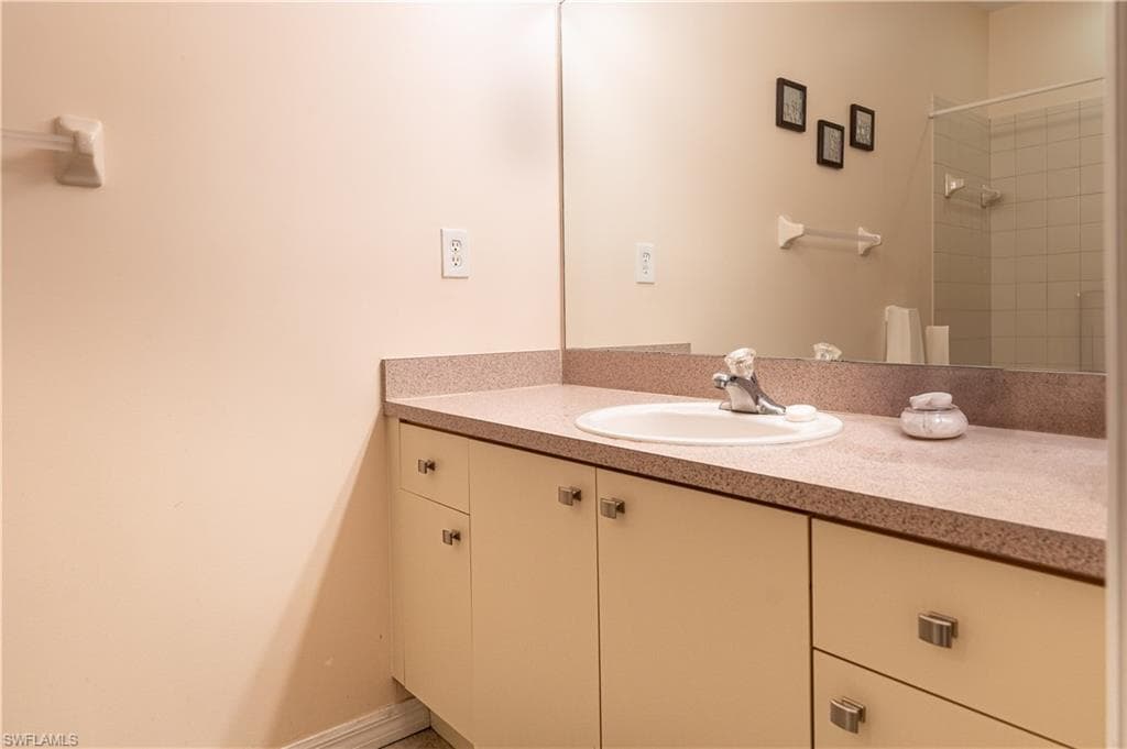 15449 Bellamar CIR 1225-14