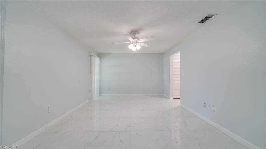 5657 Eichen CIR E-20