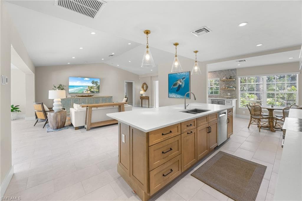 283 Palm Lake DR-40