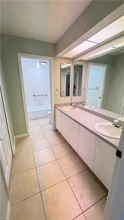 28 Cosmopolitan DR 13-10