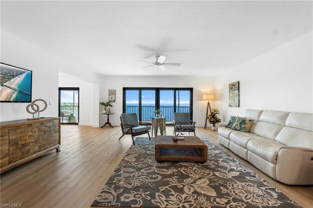 1920 Virginia AVE 601-2