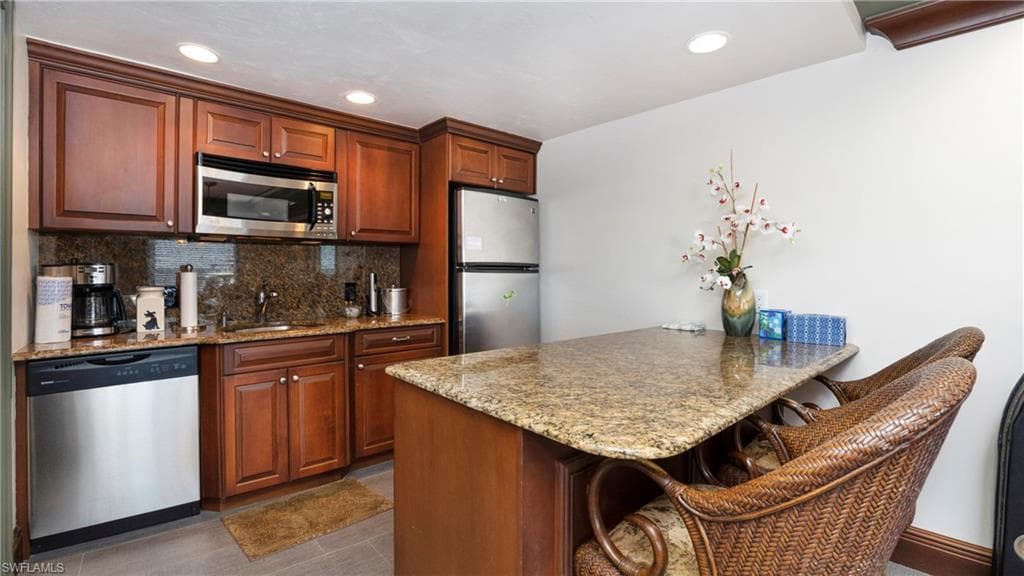 1920 Virginia AVE 601-29