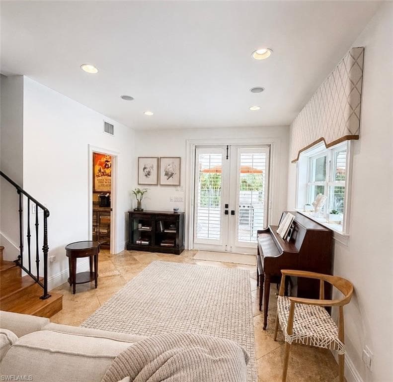 2056 Mission DR-14