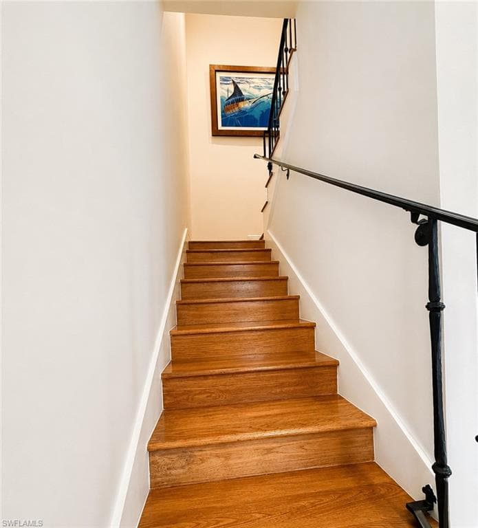 2056 Mission DR-25