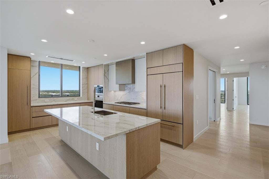 5100 Seagrass BLVD 901-7
