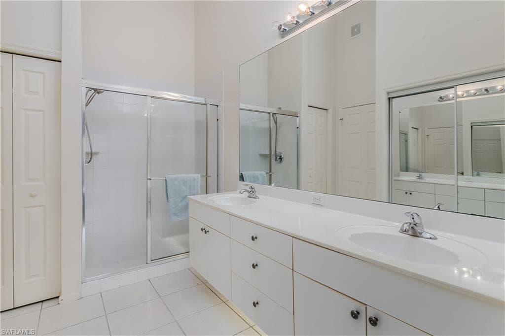 6840 Beach Resort DR 4-23