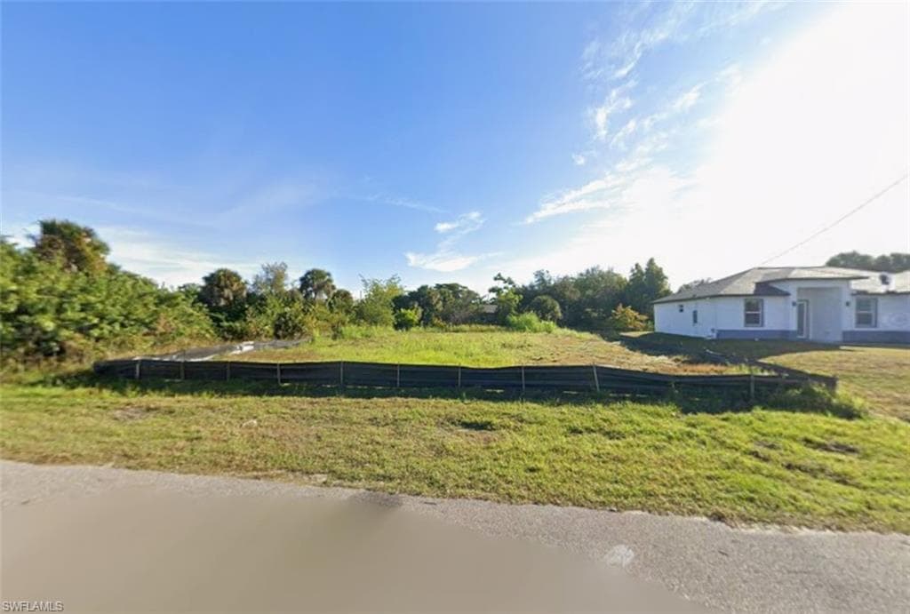6138 Hershey AVE-2
