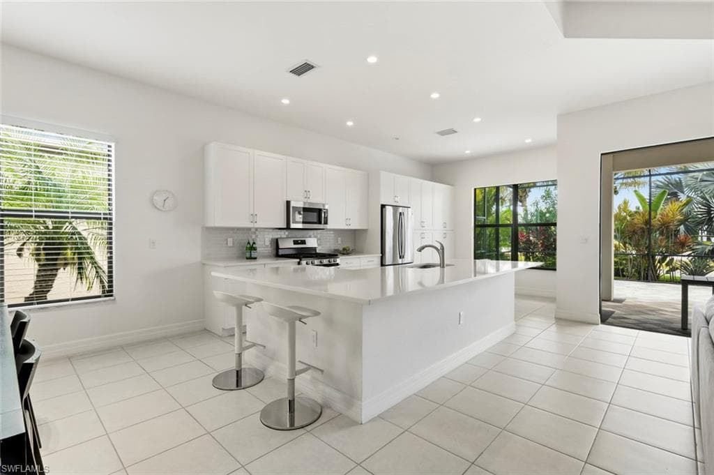 4715 Kensington CIR-2