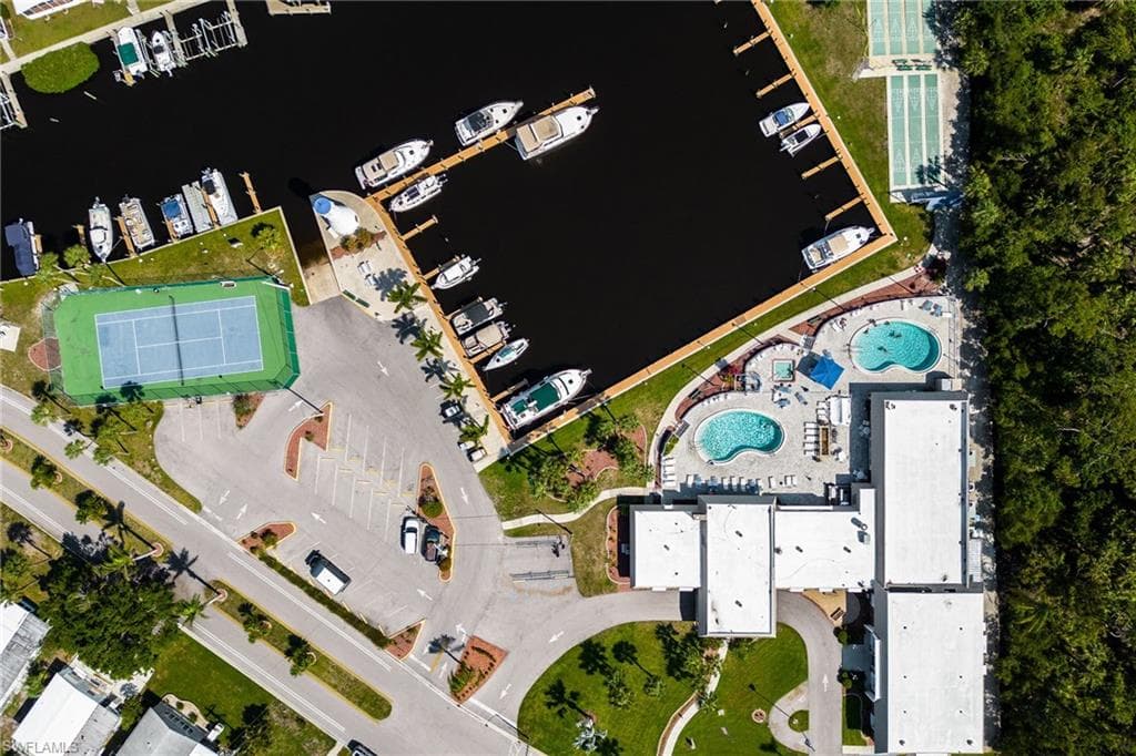 14704 Patrick Henry RD-49