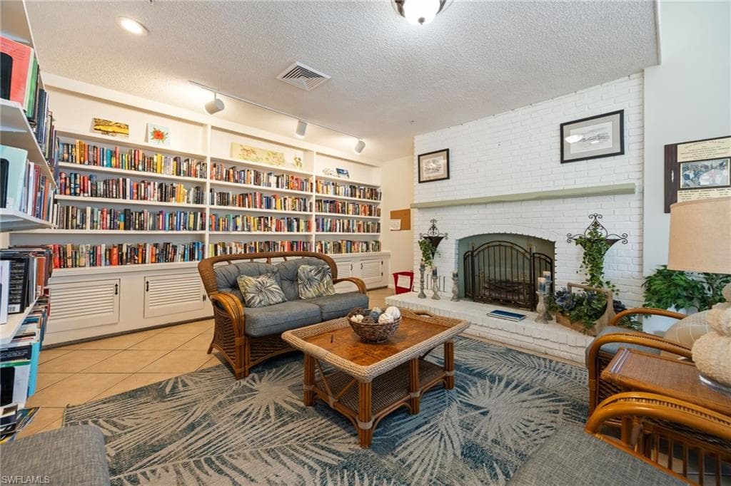 14704 Patrick Henry RD-39